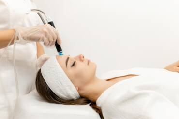 Book a HydraFacial Treatment Near Fairfax