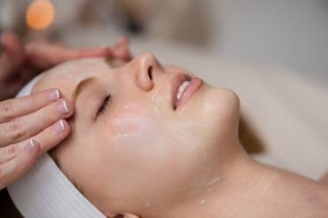 Rewind the Clock With Anti-Aging Custom Facials in Fairfax, VA